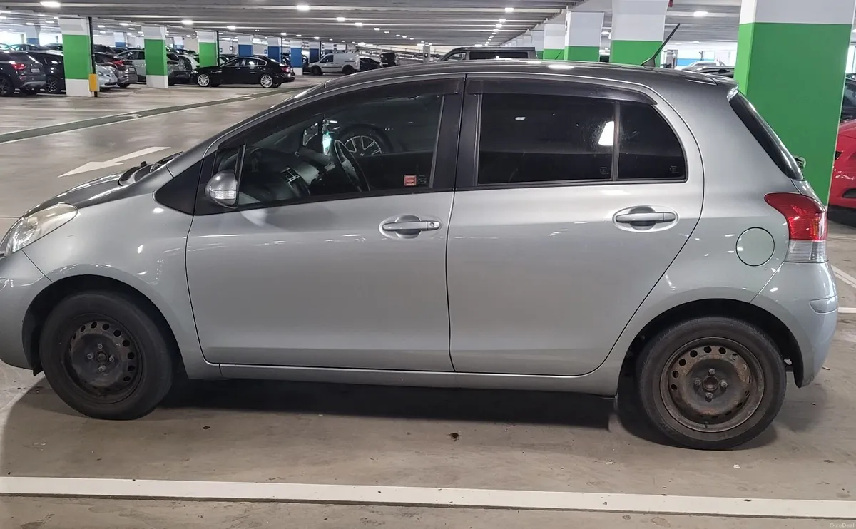 Toyota Vitz 2009 Automatic - Image 4