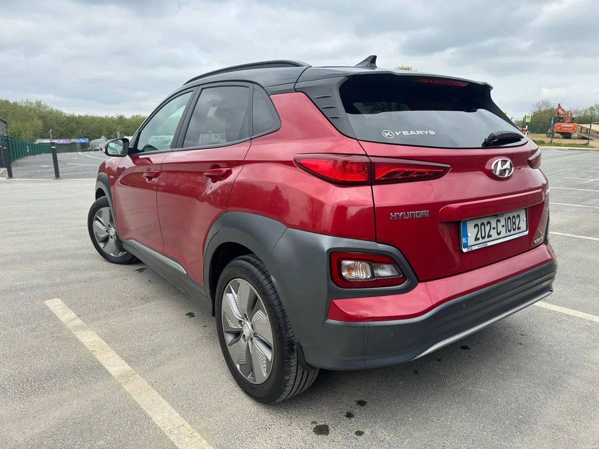 Hyundai Kona EV Premium 2 Tone 64kwh✅NEW NCT&TAX - Image 4