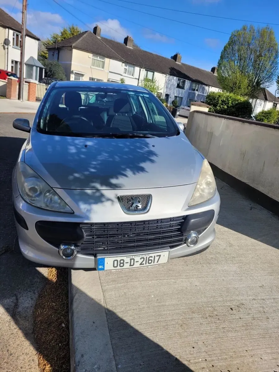 08 Peugeot 307 - Image 1