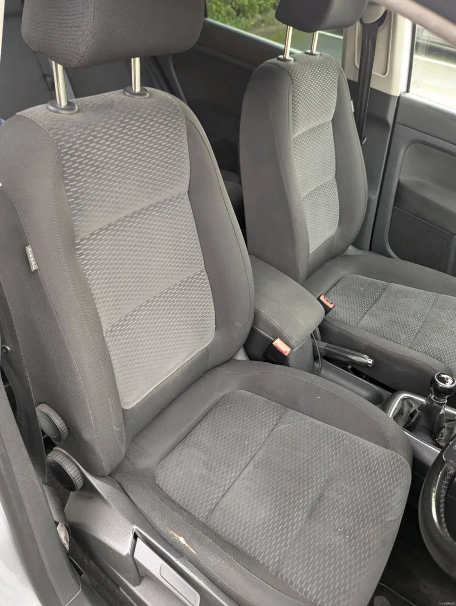 VW Golf Plus (2009) - For Parts or Scrap. - Image 2