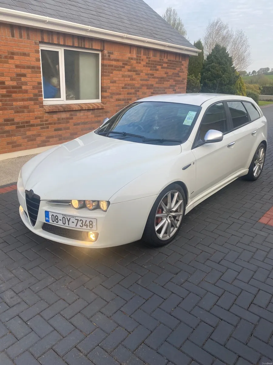Alfa Romeo 159 2008 - Image 2