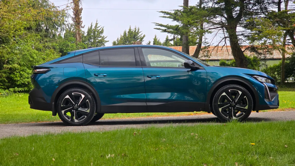 🔥2023 Peugeot 408 1.2 Turbo Automatic Allure🔥 - Image 4