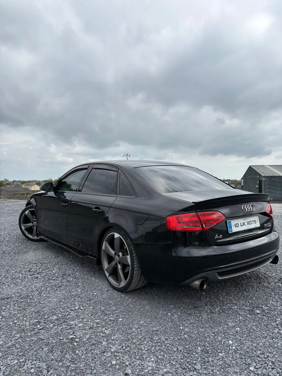 Audi A4 - Image 2