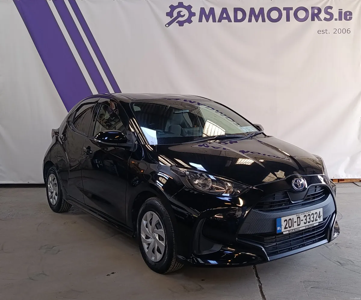 (2yr Warranty) 201D Toyota Yaris 1.5 Petrol Hybrid - Image 1