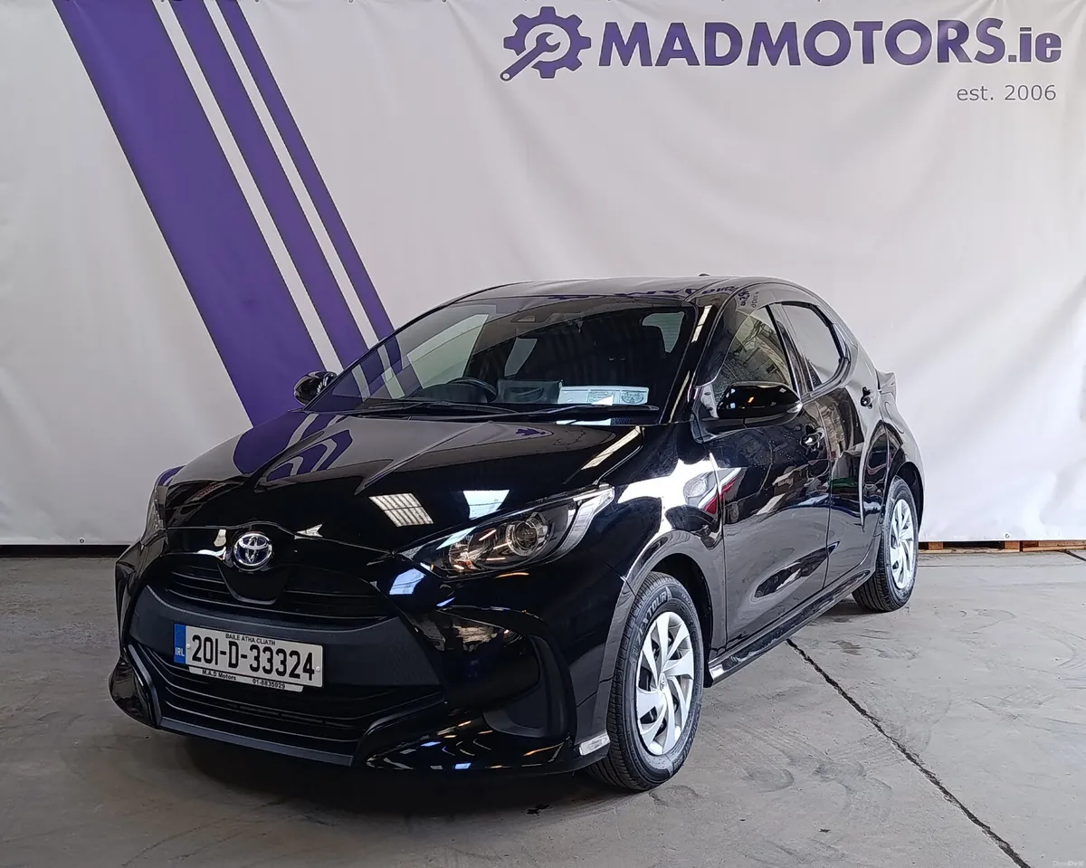 (2yr Warranty) 201D Toyota Yaris 1.5 Petrol Hybrid - Image 3