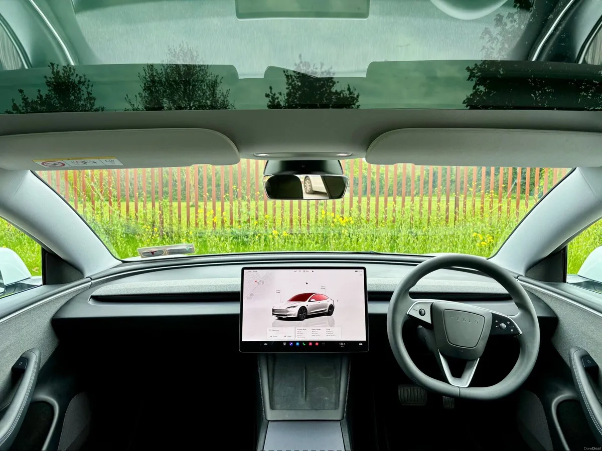 Tesla Model 3 2025 - Image 4