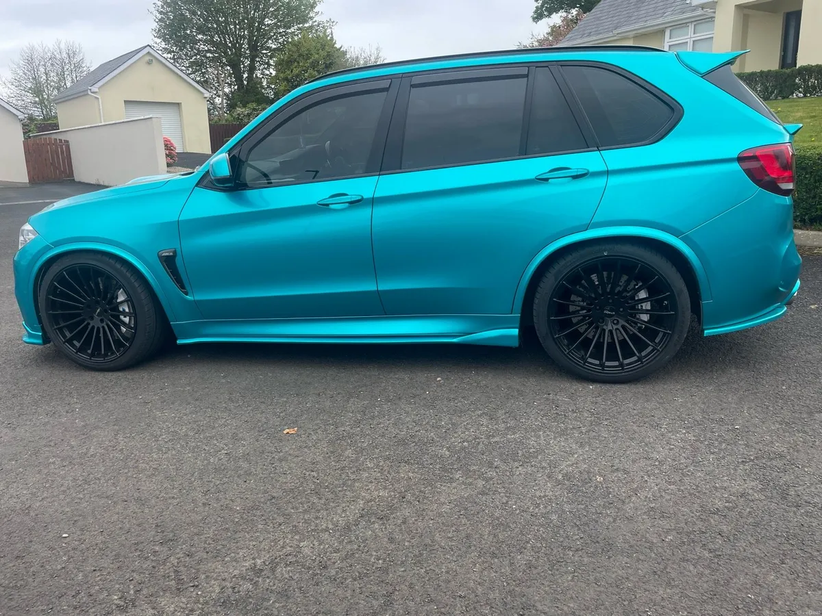 2017 BMW X5M 4.4 V8 – 670BHP – 140K KMS – €333 TAX - Image 4