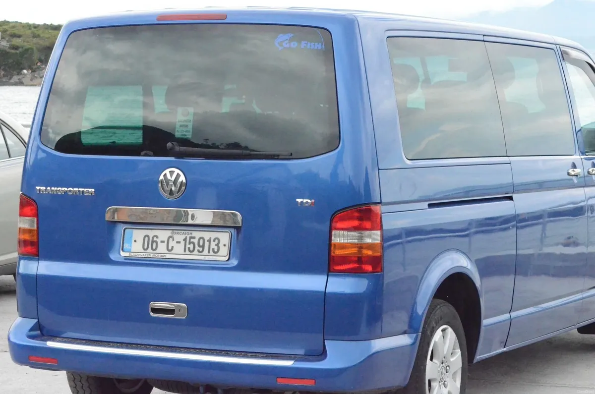 Volkswagen Shuttle 2006 - Image 3