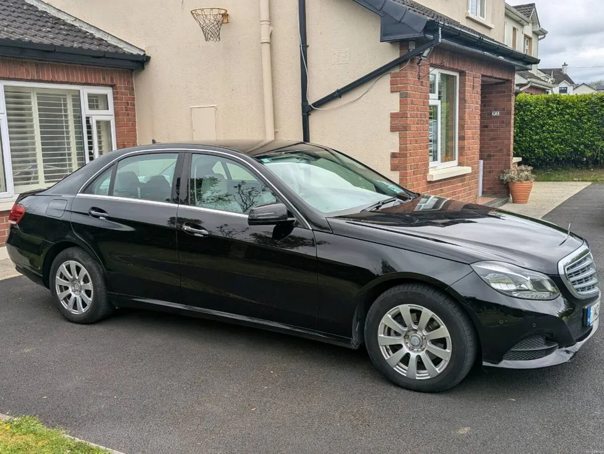 Mercedes E200 - Image 3