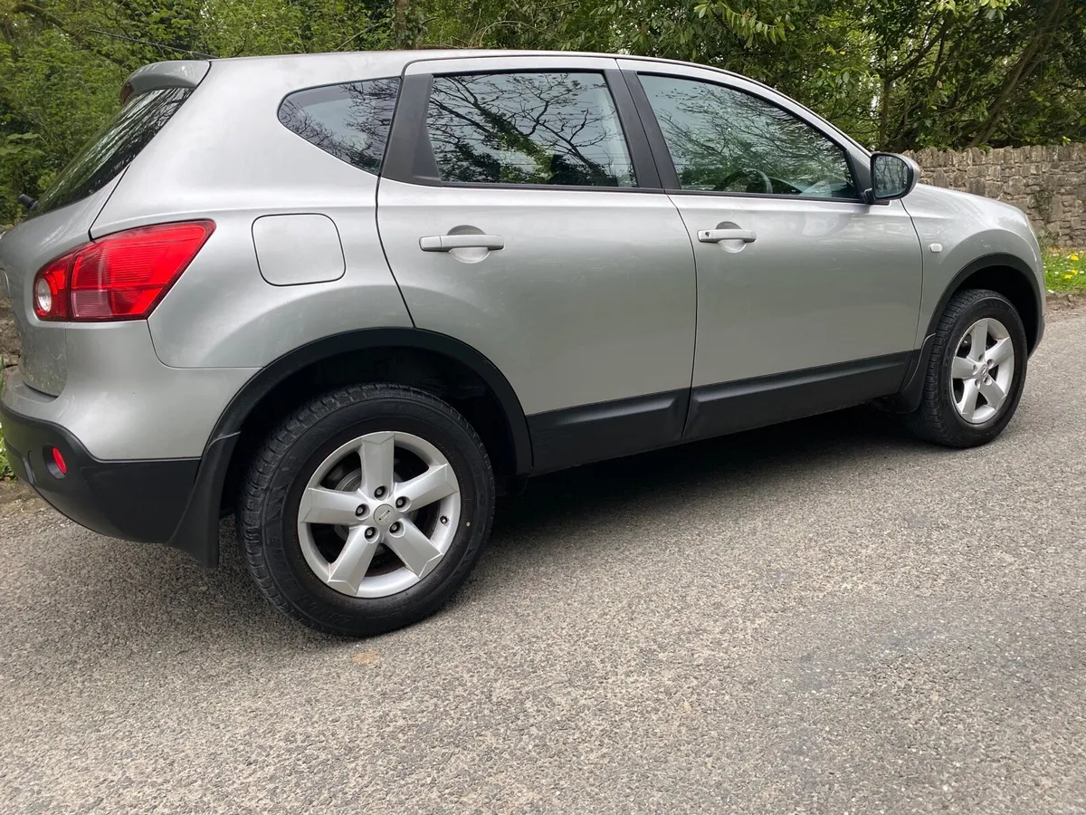 NISSAN QASHQAI LIKE NEW PETEOL MCT &TAX - Image 2