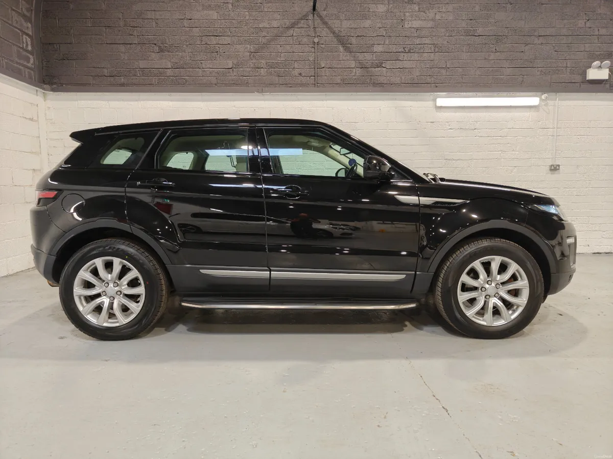 2015 LAND ROVER EVOQUE FSH - Image 4