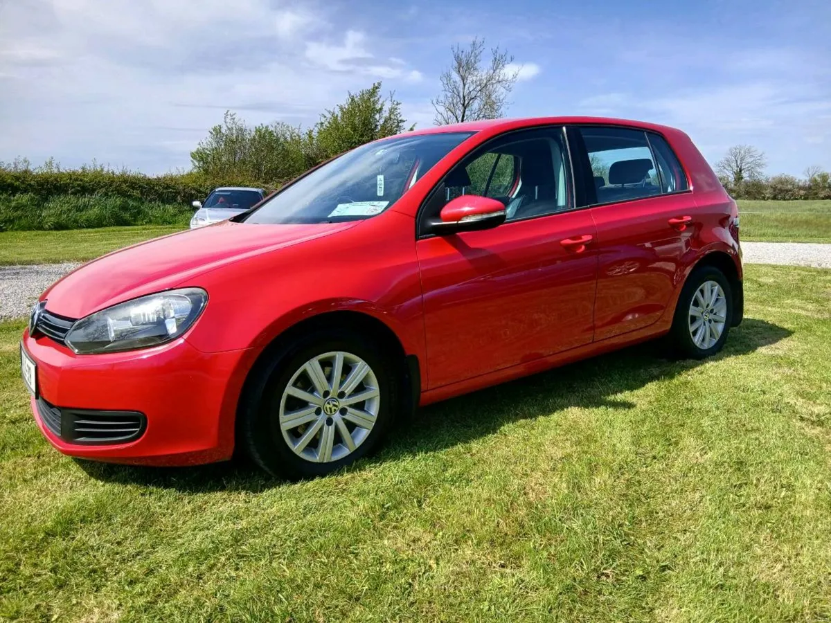 VOLKSWAGEN GOLF 1.6TDI AUTOMATIC - Image 3