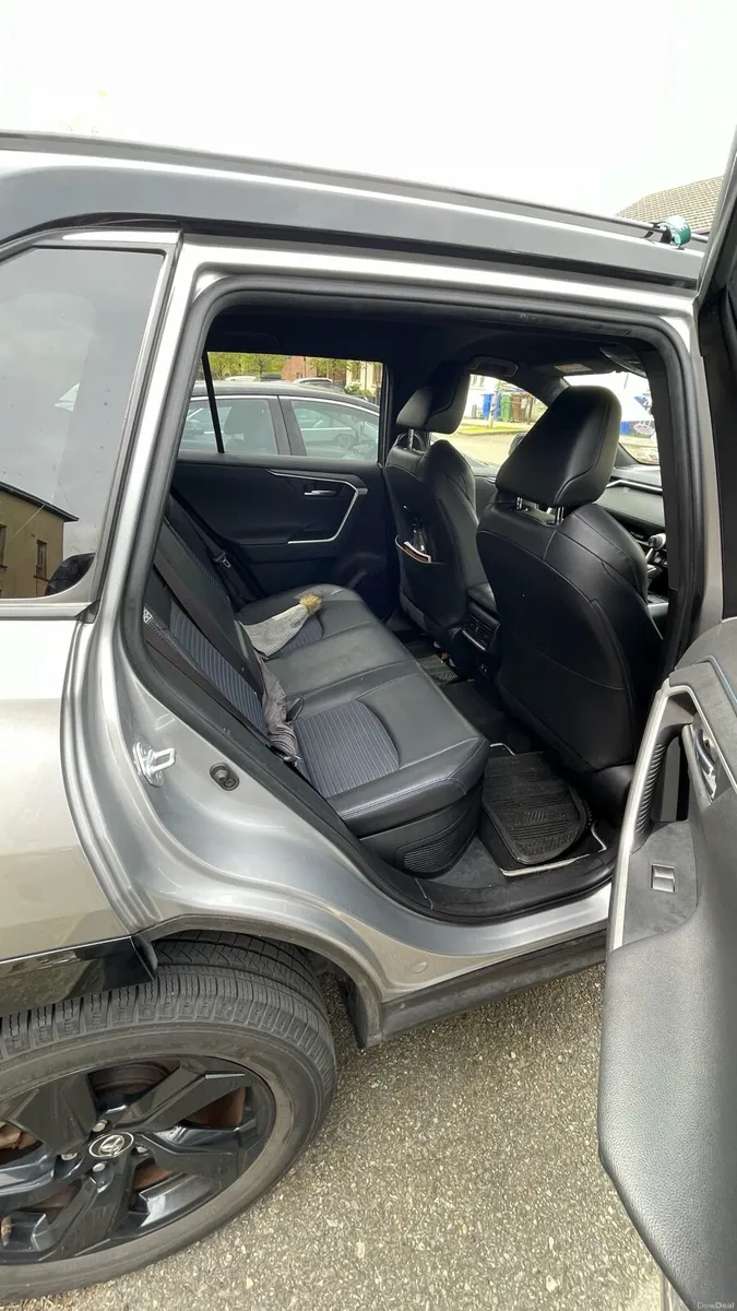 Toyota RAV4 - Image 3