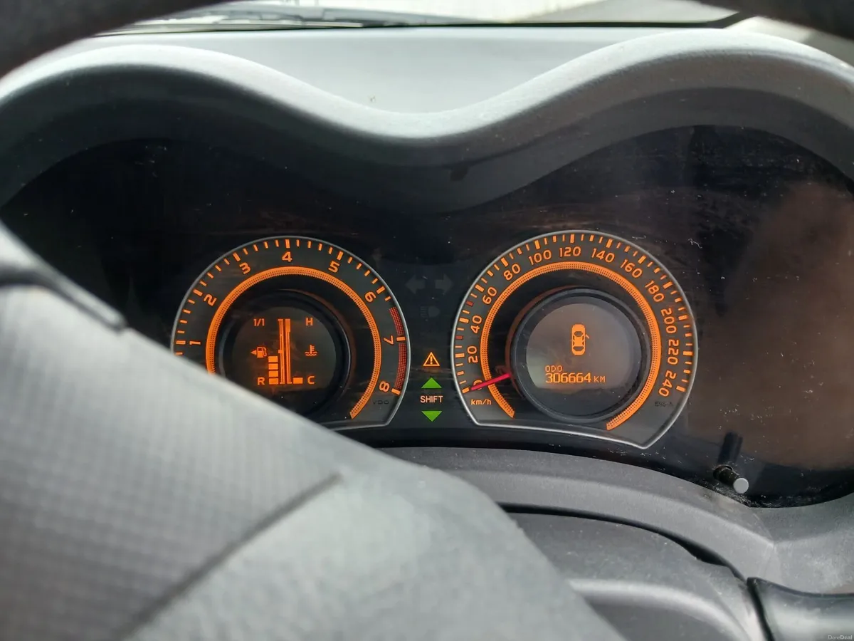 Toyota Auris 2007 - Image 3