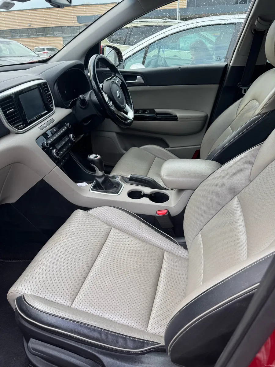 Kia Sportage K3 1.6D, Irish car, only 161K KM - Image 2