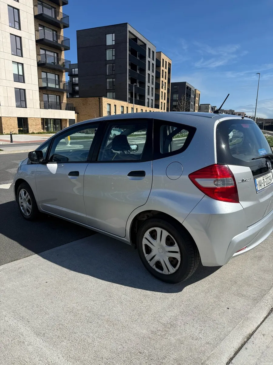 Honda jazz 1.2 petrol Nct 8/26 Tax 5/26 - Image 4