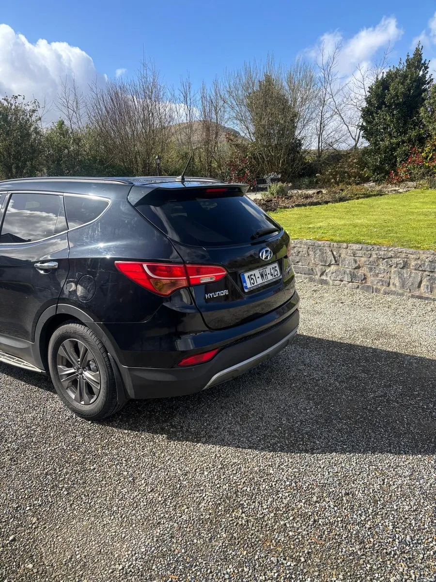 2015 Hyundai Santa Fe 4wd - Image 4