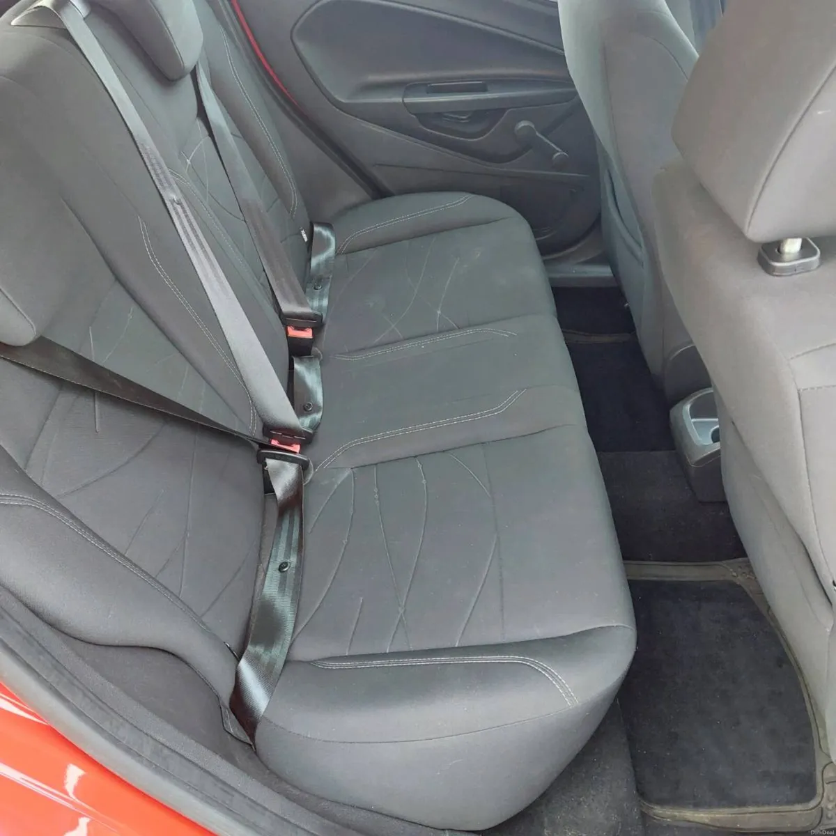 2014 Ford Fiesta 1.2 Zetec, low klms - Image 4