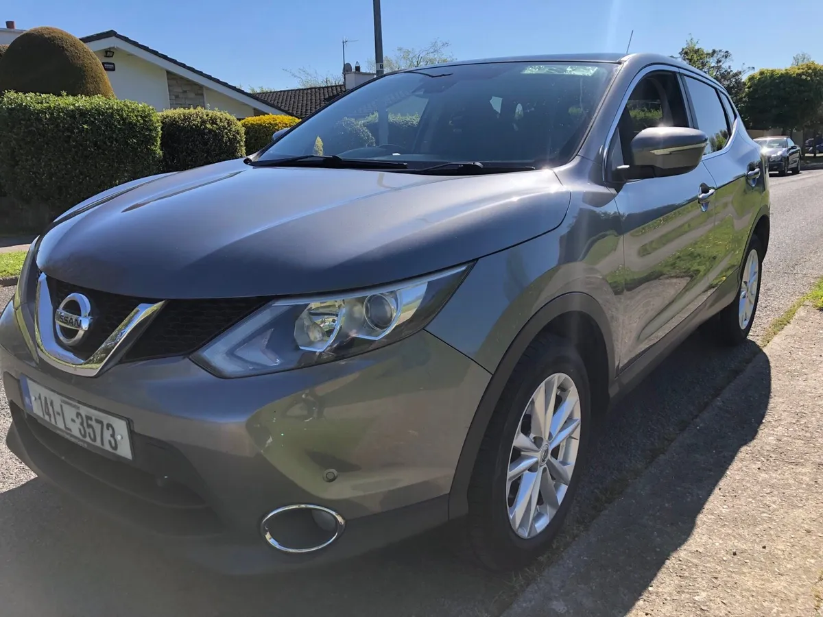 Nissan Qashqai 1.5DCI ACENTA  PREMIUM - Image 2