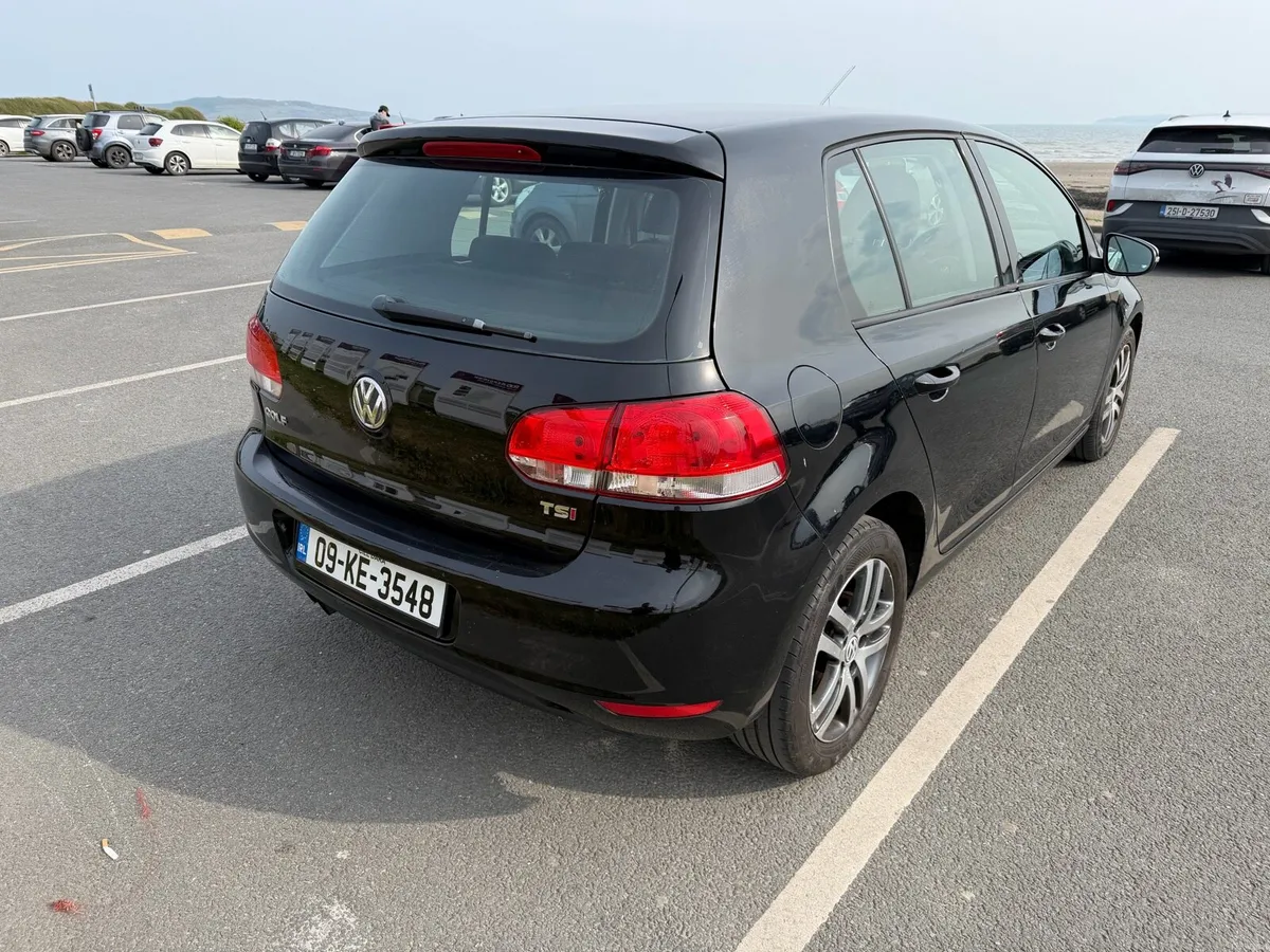 VW Golf 1.4TSI manual - Image 6