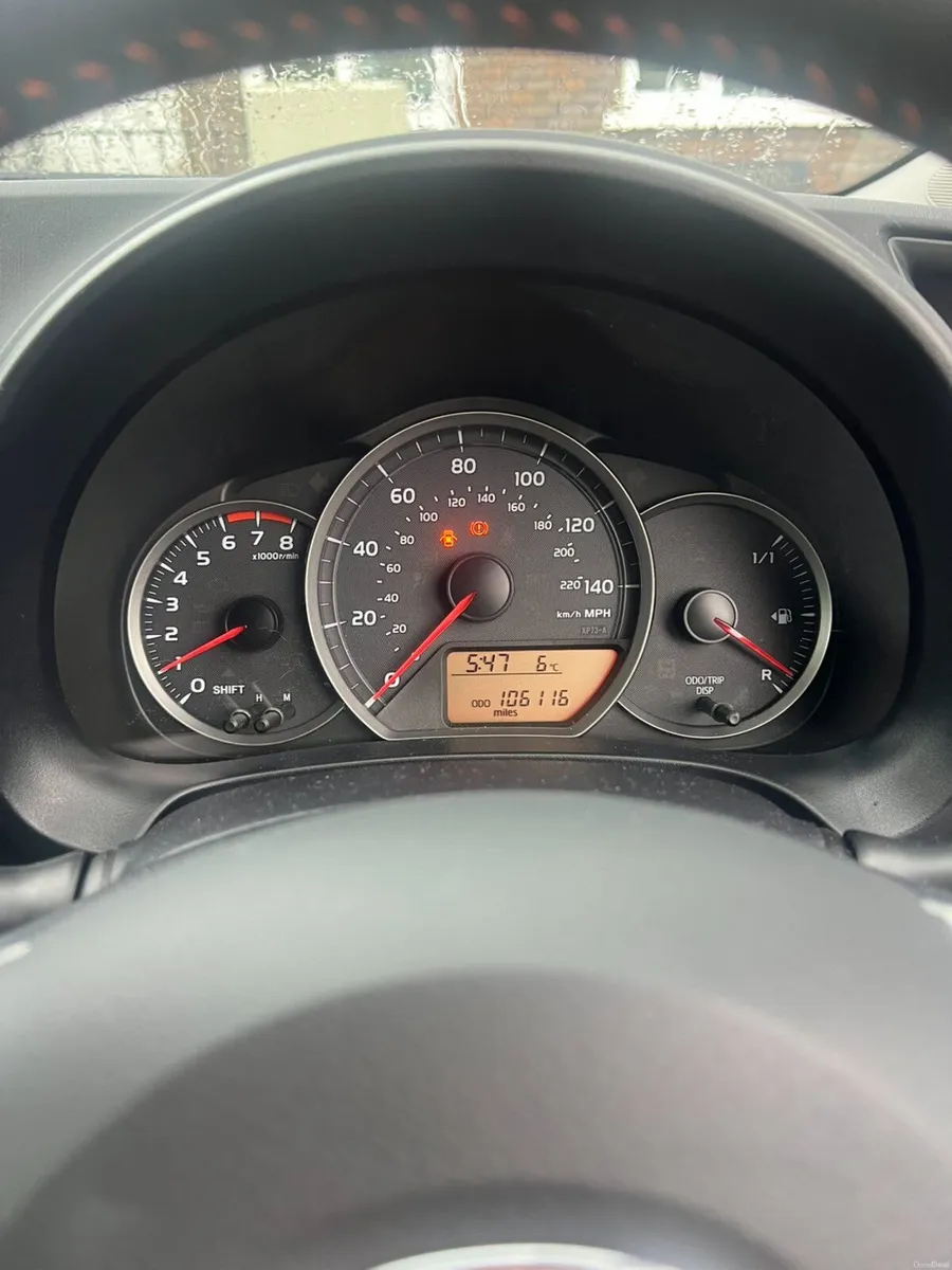 Toyota Yaris 2013 - Image 2