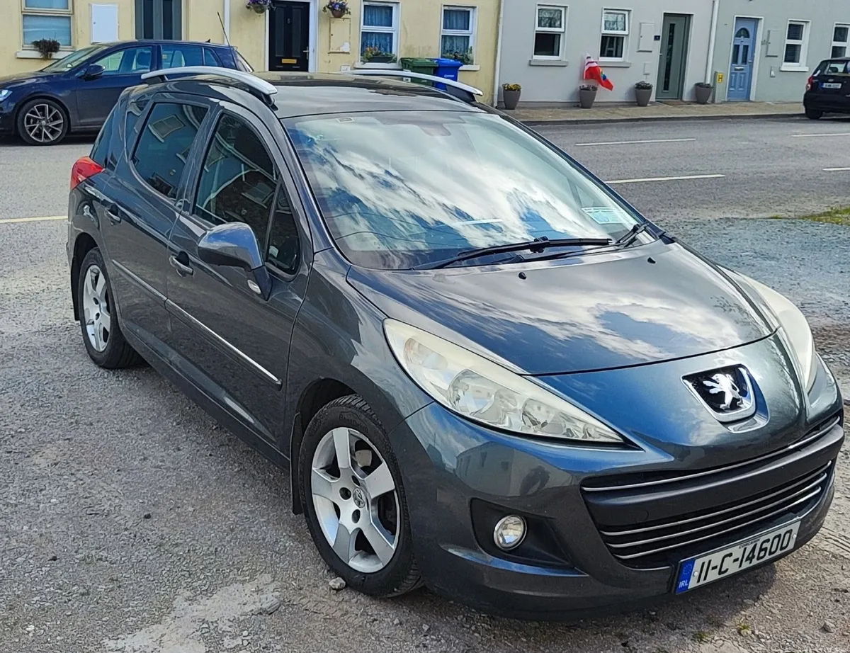 Peugeot 207 2011 - Image 1