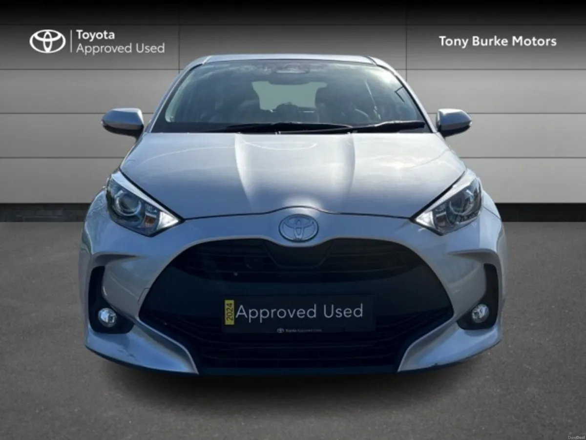Toyota Yaris - Hybrid - New Generation - Luna Edit - Image 4