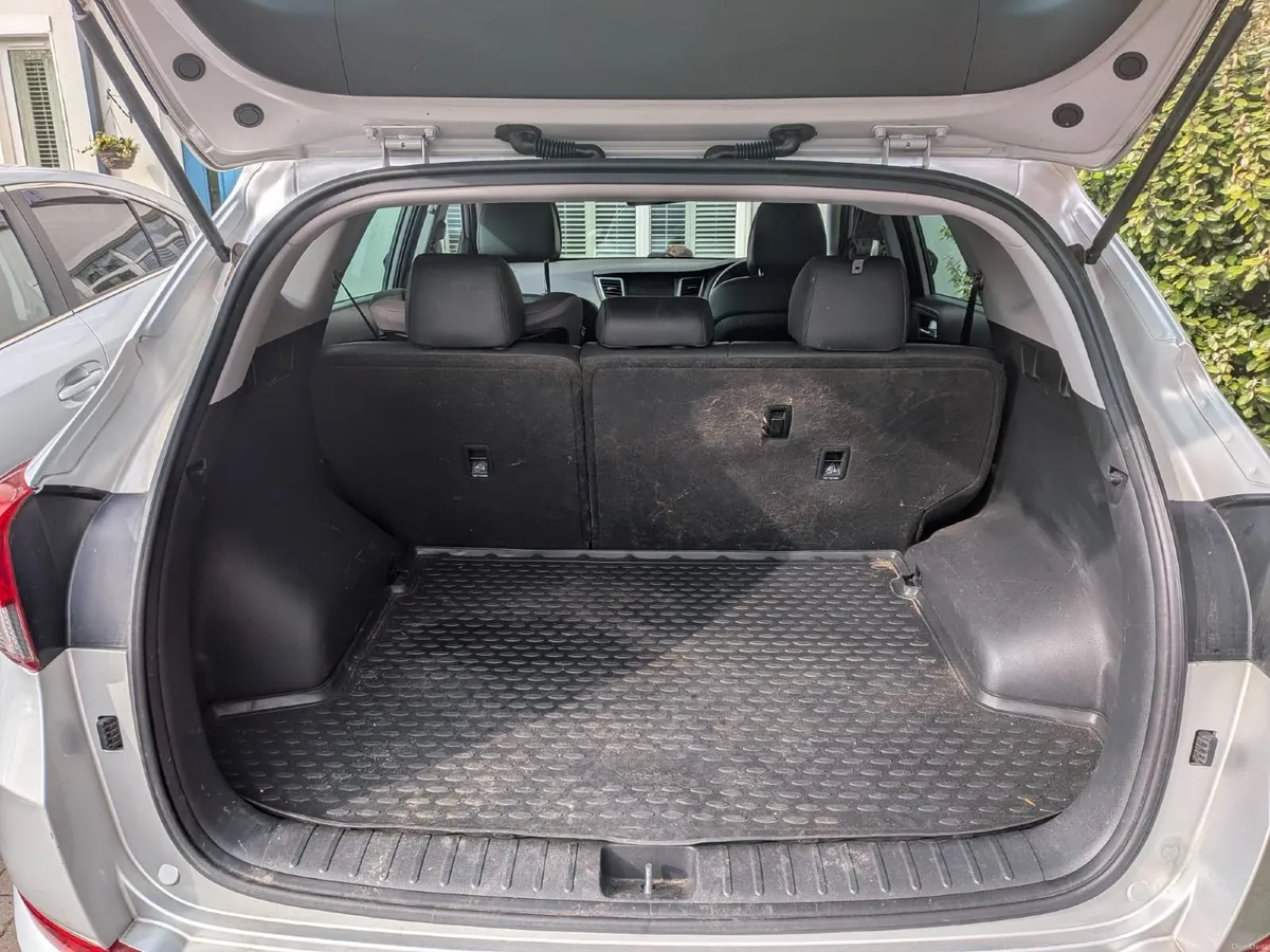 Hyundai Tucson Executive 1.7D 2018 - Image 2