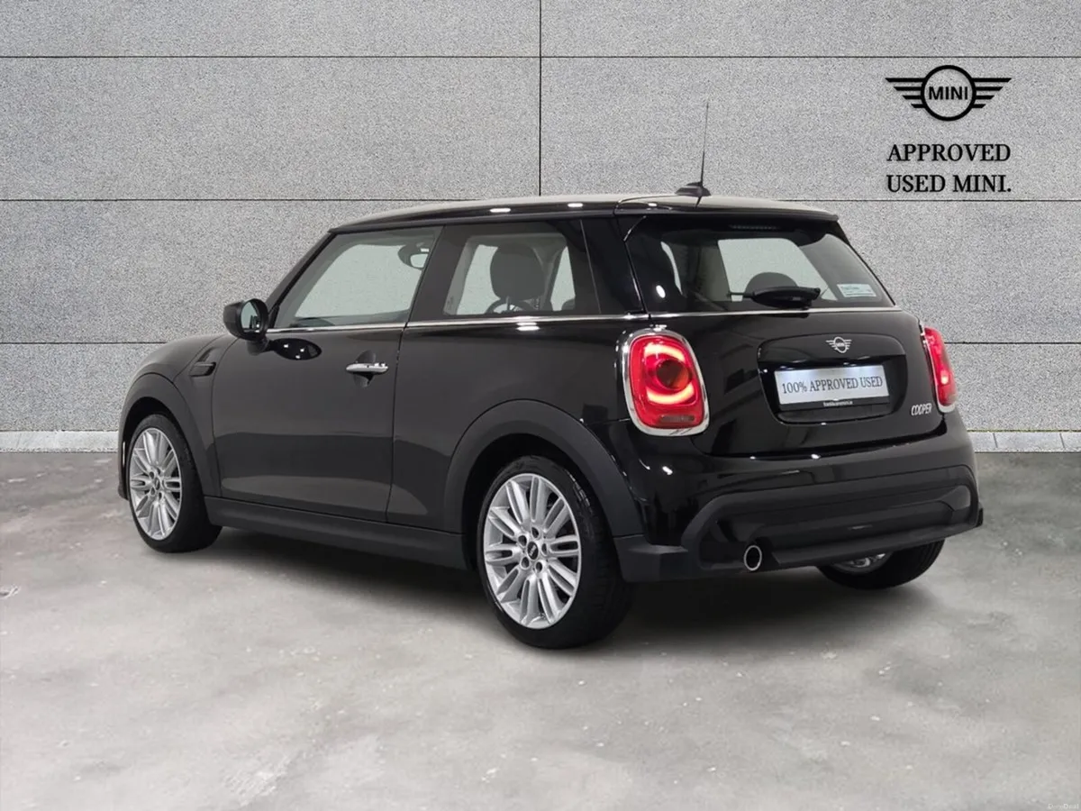 Mini Cooper 3-Door Cooper Classic - Image 3