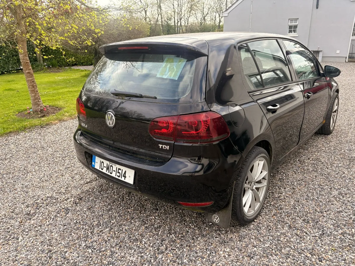 Volkswagen Golf 2010 - Image 3