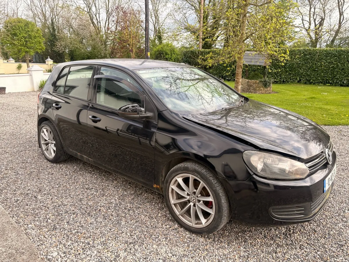 Volkswagen Golf 2010 - Image 4