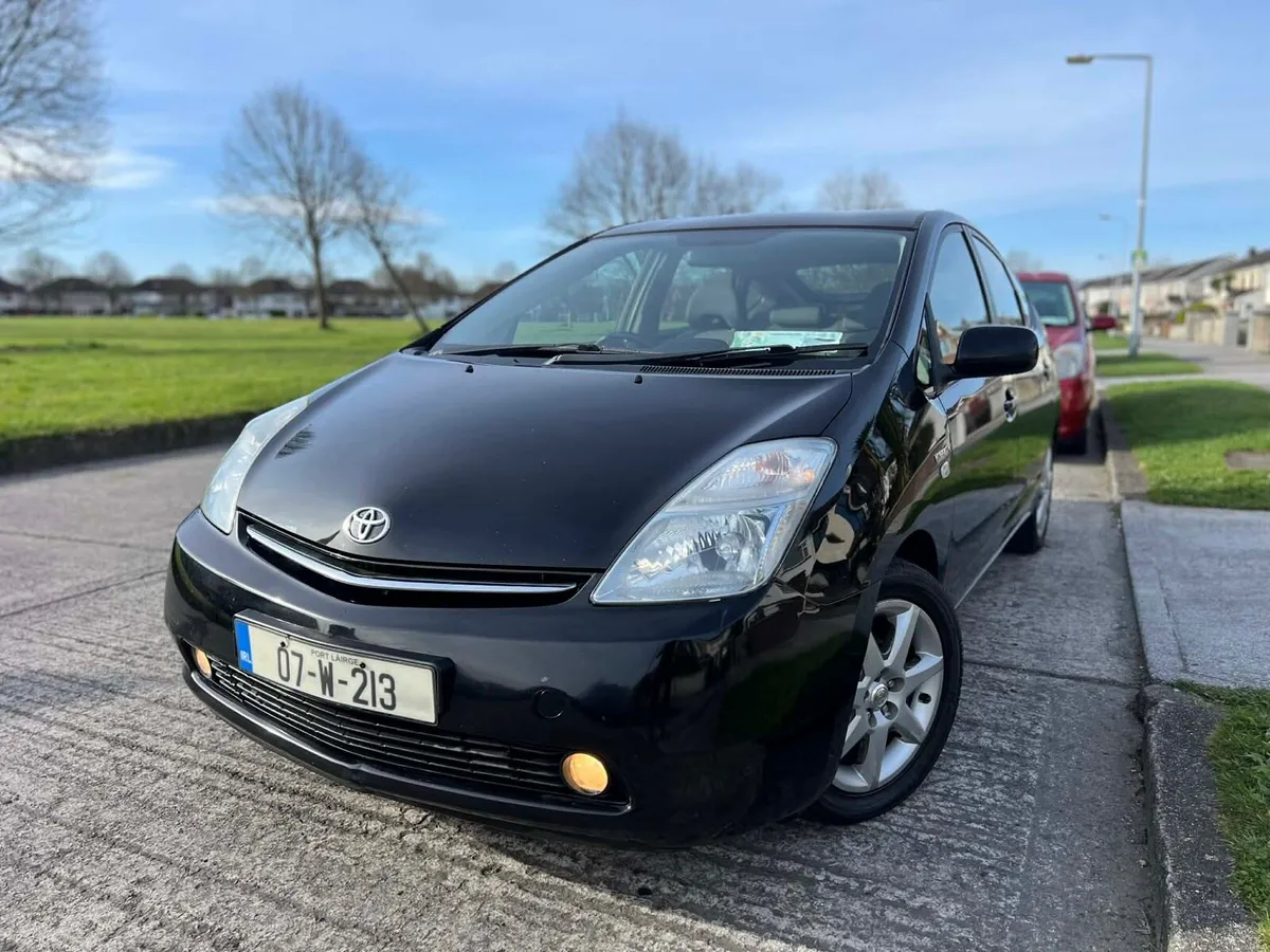 Toyota Prius 1.5 hybrid - Image 1