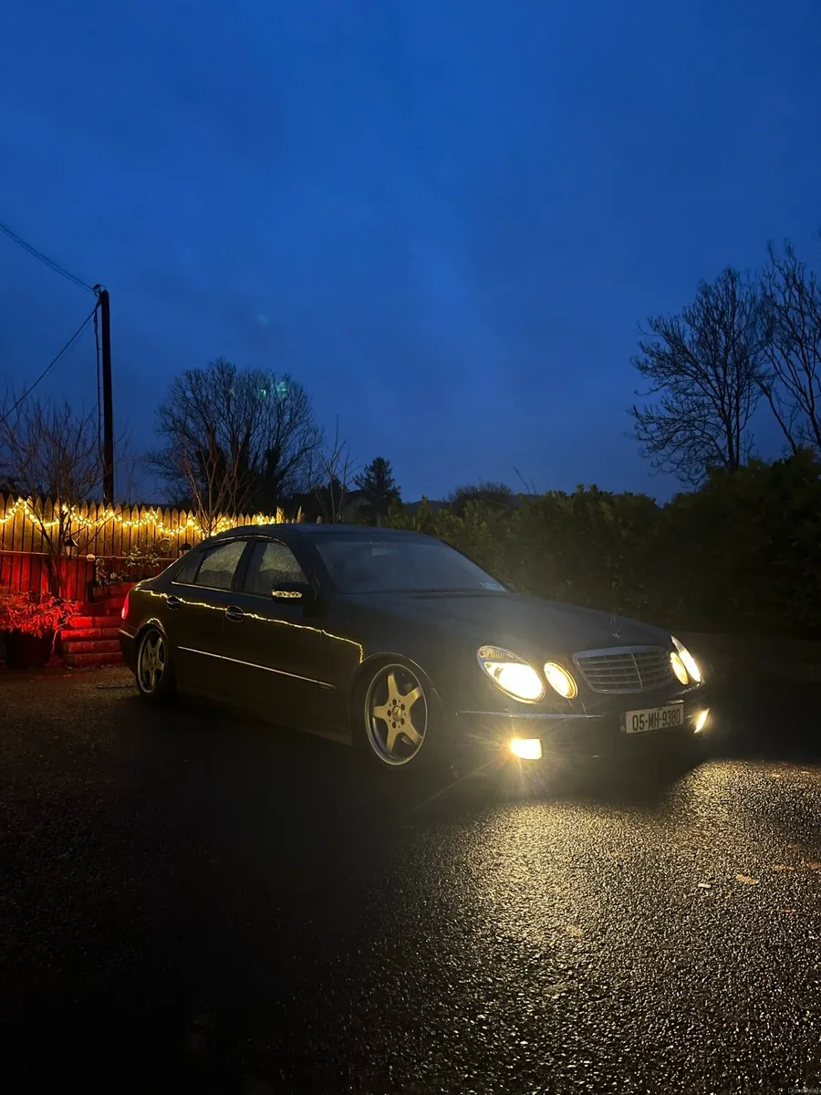 2005 Mercedes w211 - Image 3