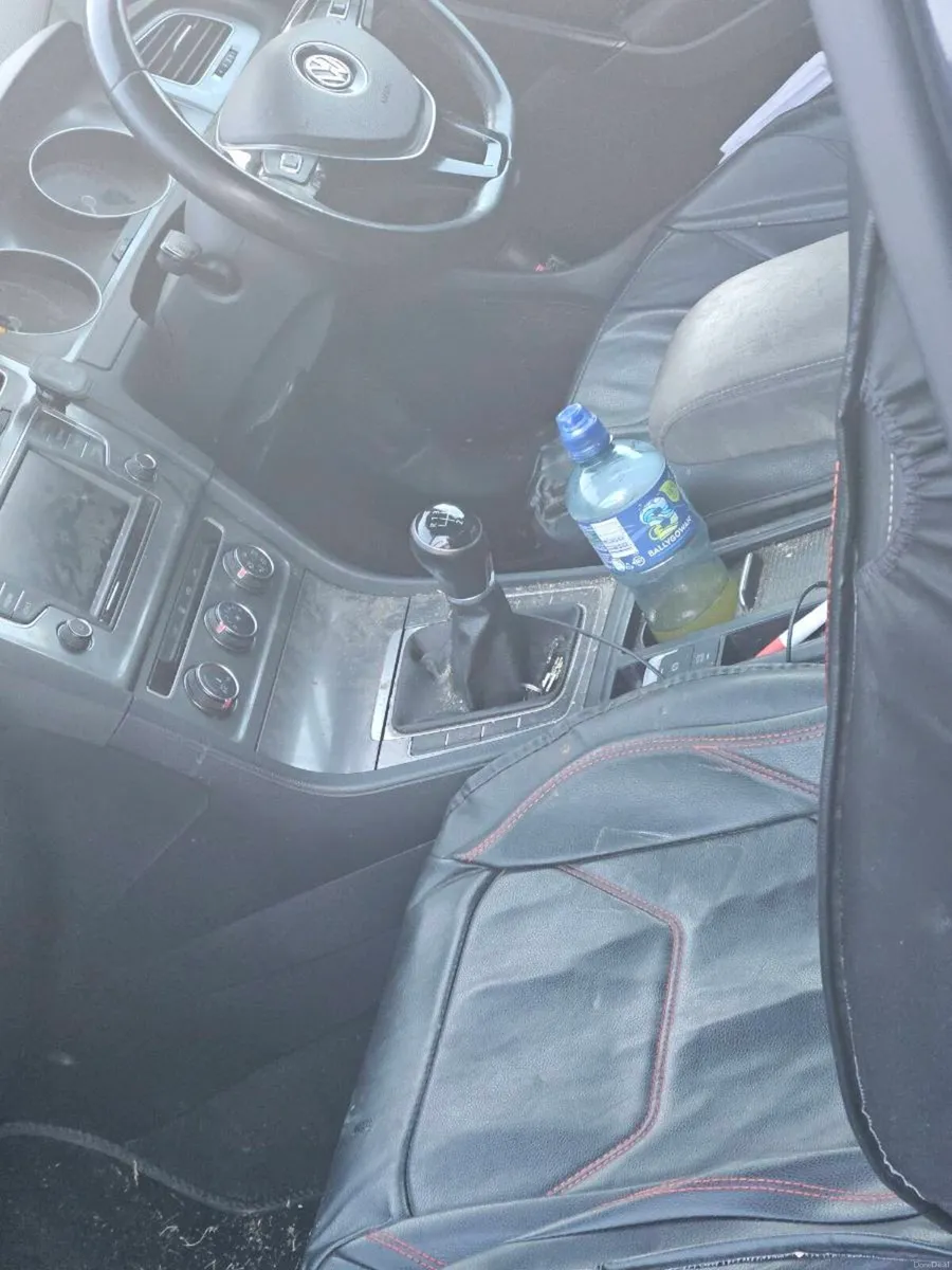 Vw Golf car - Image 3