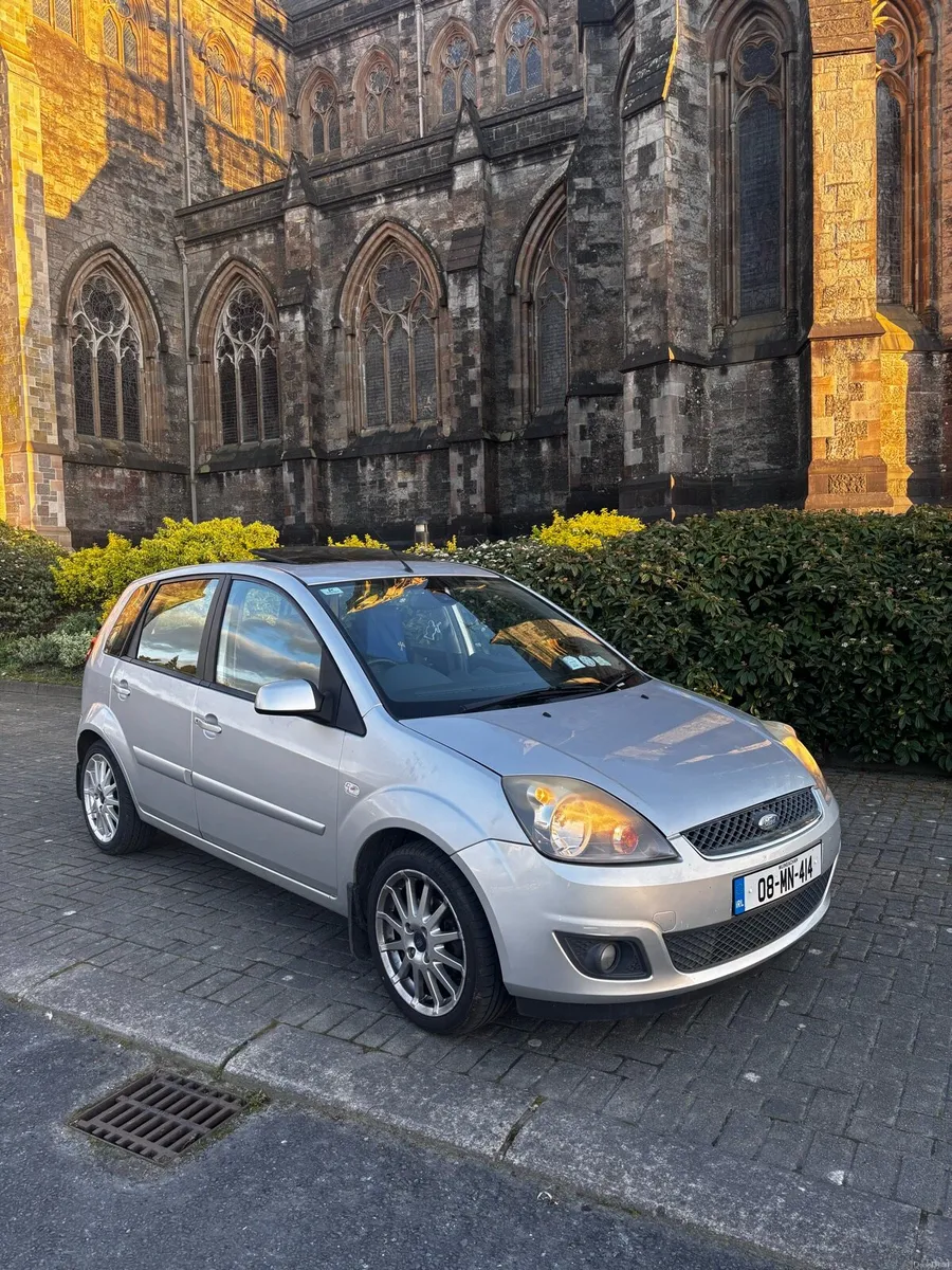 2008 Ford Fiesta 1.2 Zetec LOW MILEAGE - Image 1