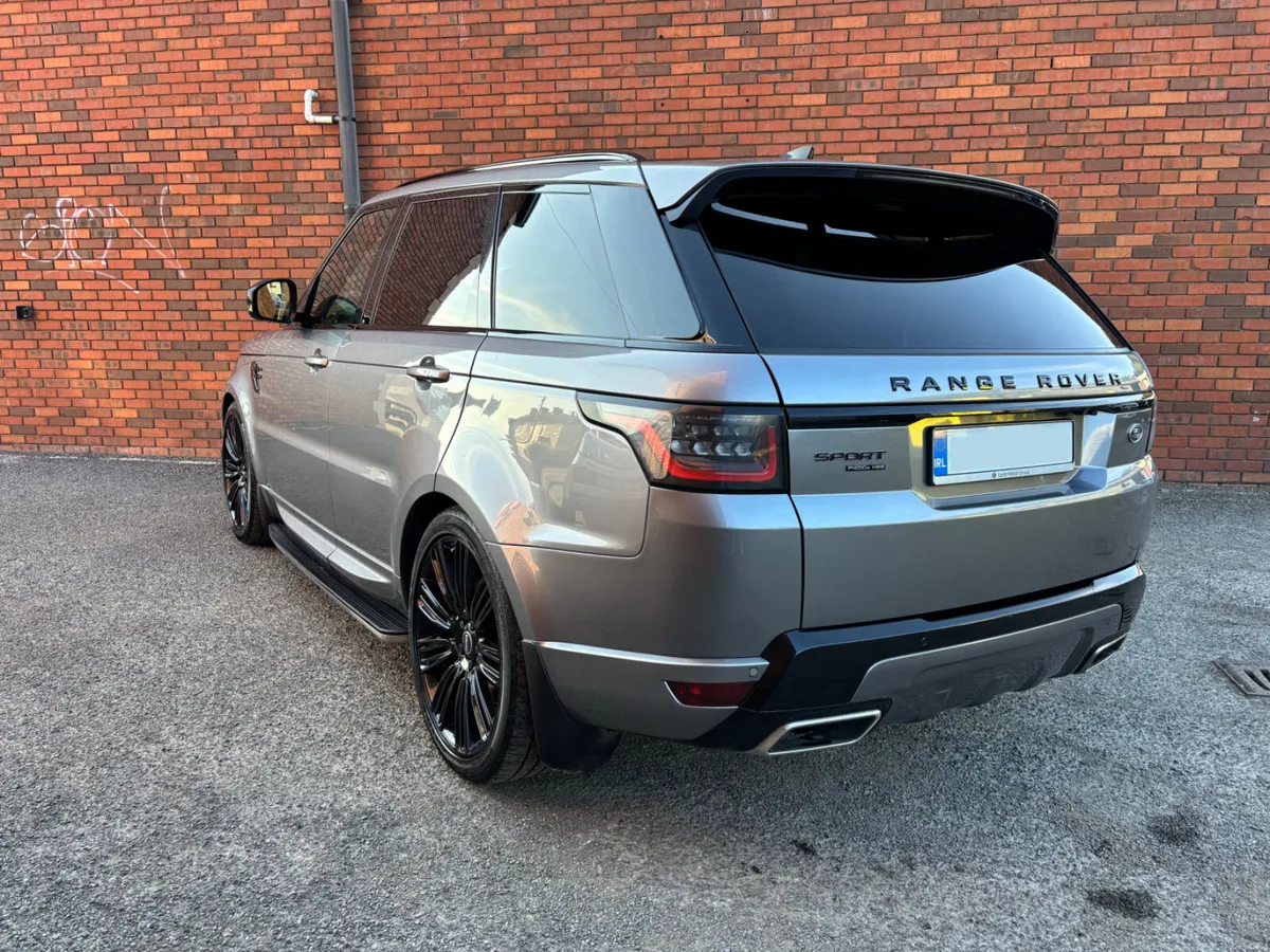 202D Range Rover Sport HSE Dynamic *N1* *5 Seats* - Image 2