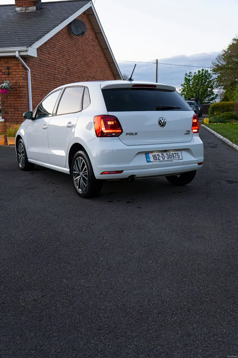 Volkswagen Polo - Image 2