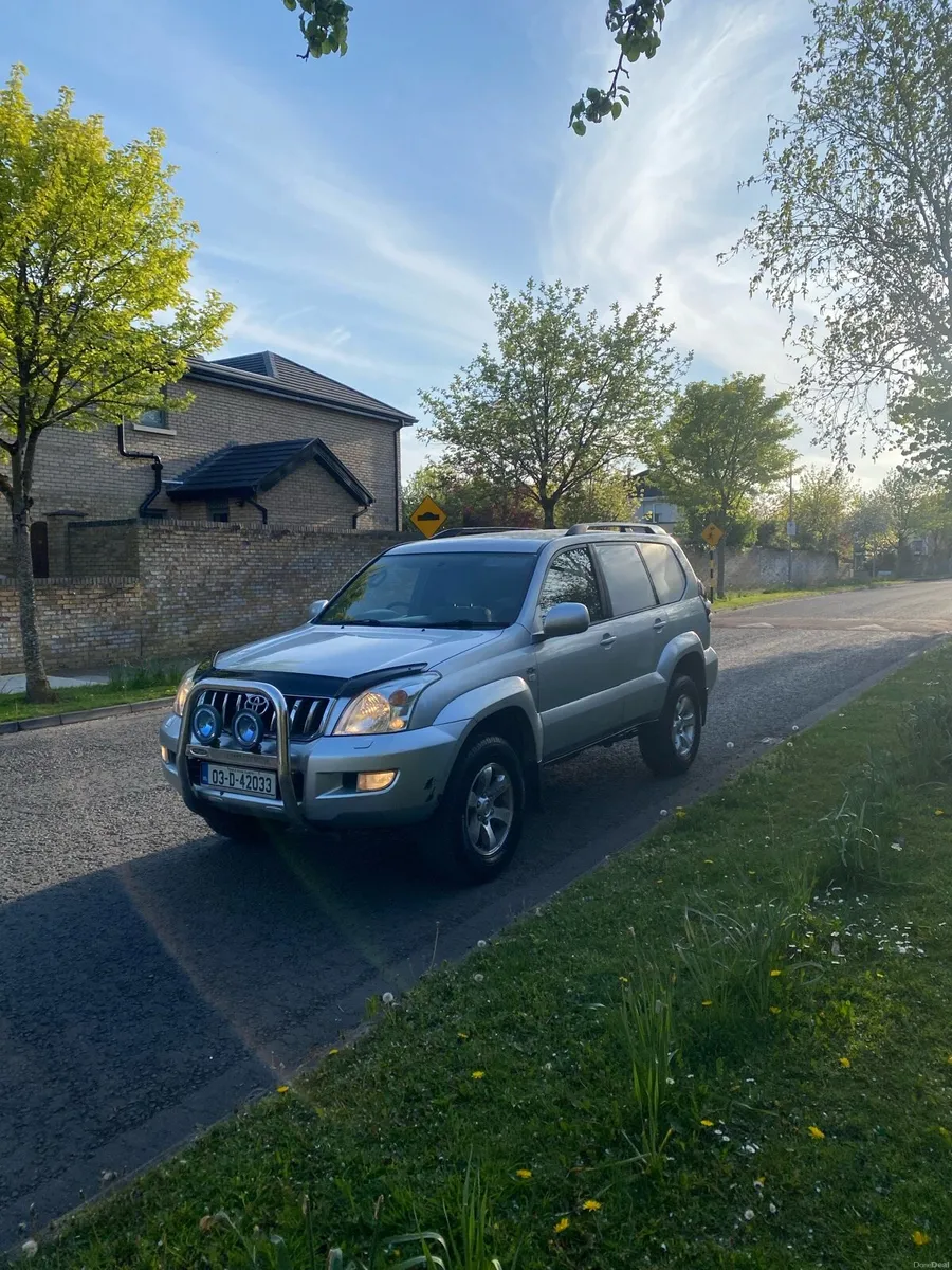 Toyota Land Cruiser - Image 3