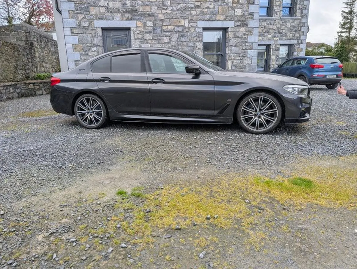 2017 Bmw 530e M Sport - Image 3