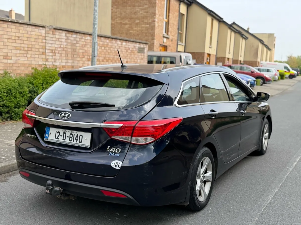 12 hyundai i40 estate 1.7diesel - Image 3