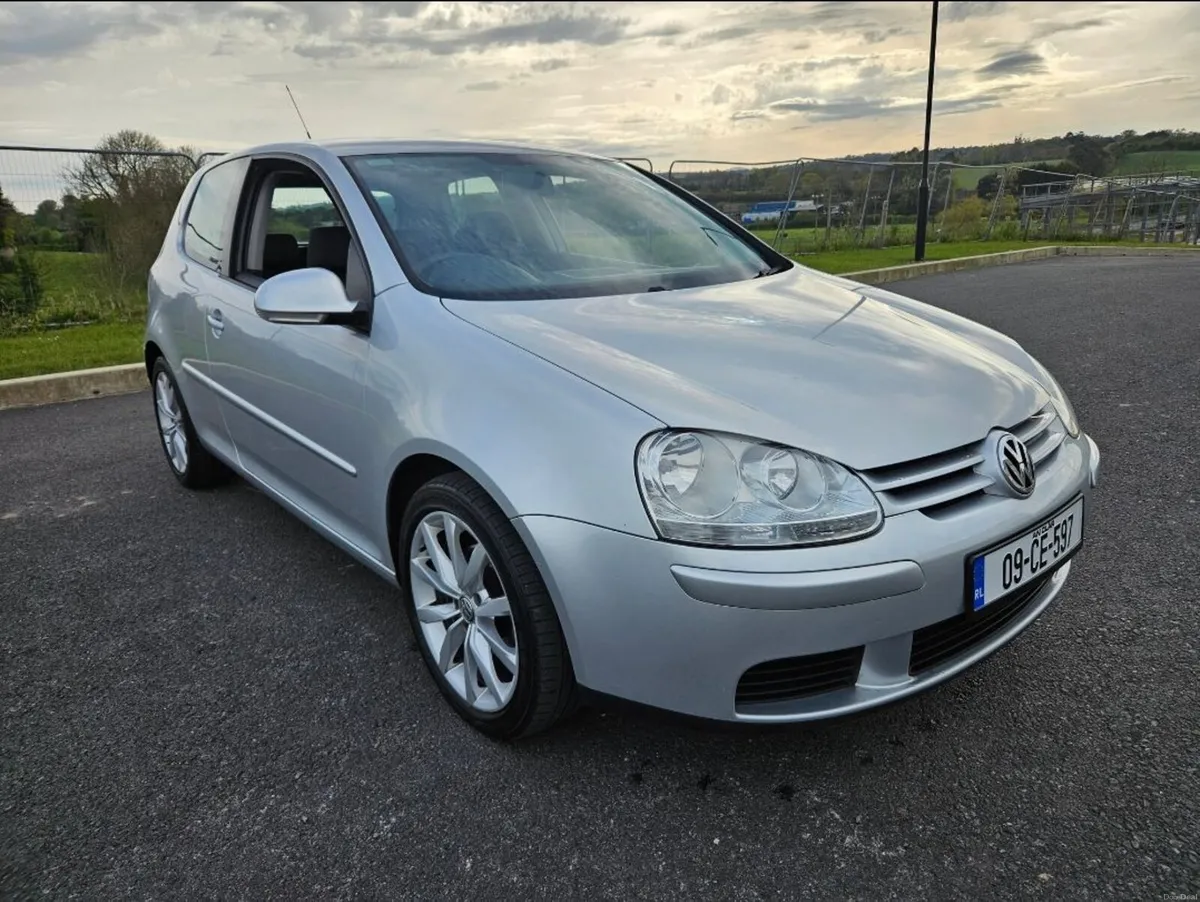 2009 Volkswagen Golf 1.9 TDI - (AUTOMATIC / DSG) - Image 2