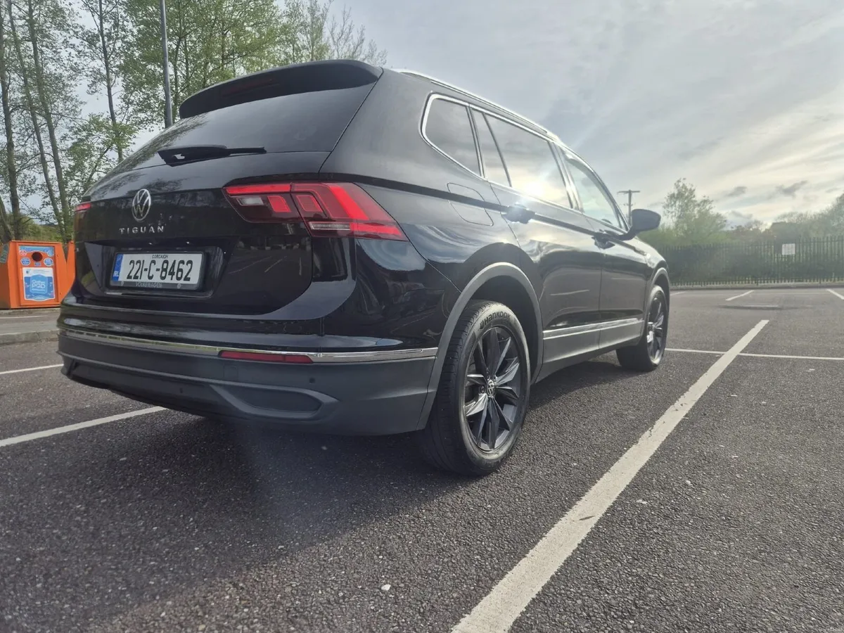 Volkswagen Tiguan 2022 - Image 1
