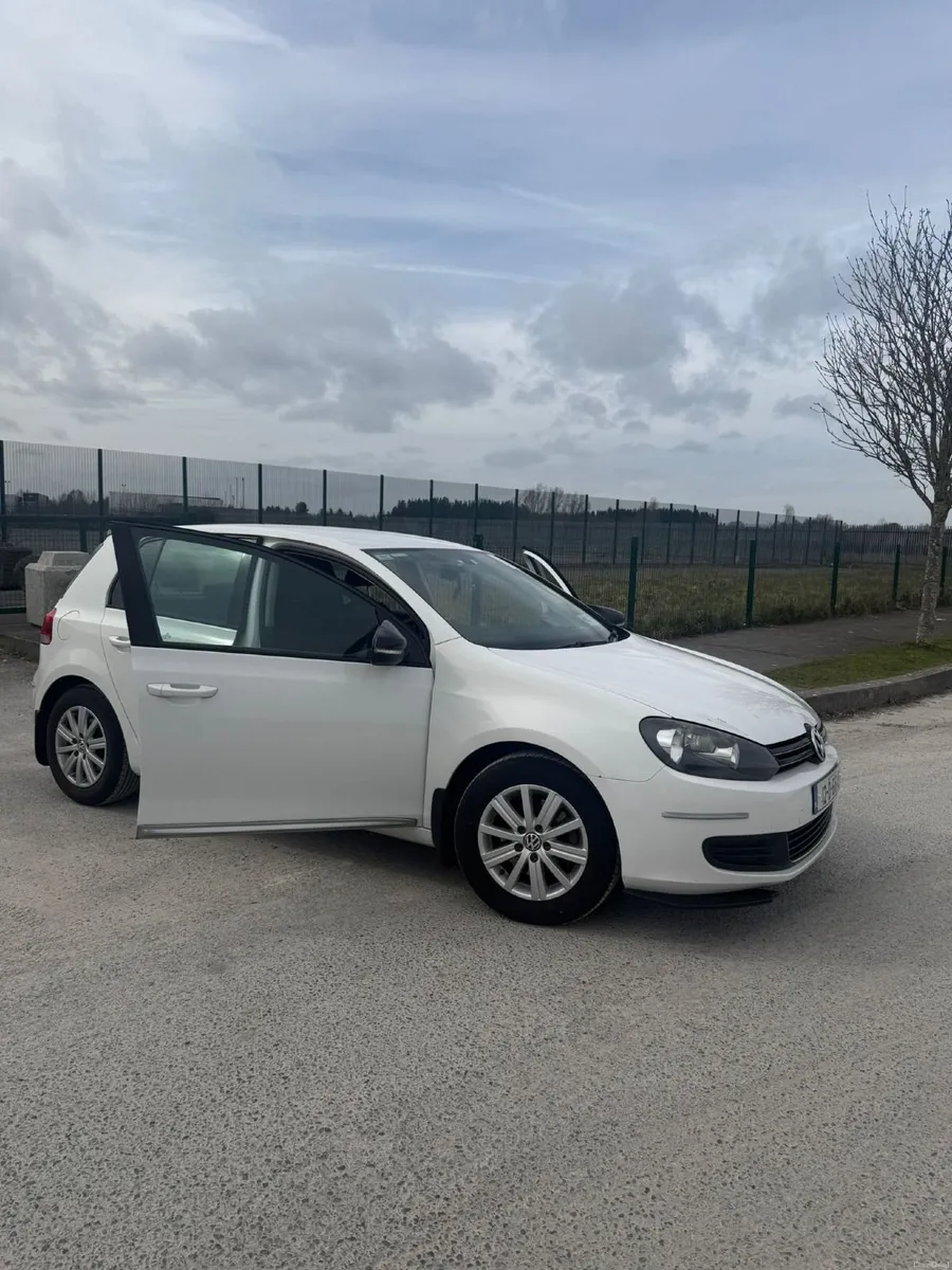 Volkswagen Golf 2012 - Image 3