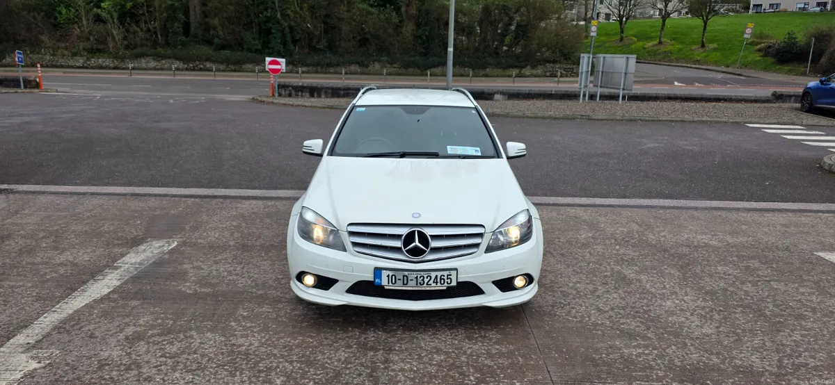 Mercedes-Benz C-Class Sport Fully serviced - Image 3