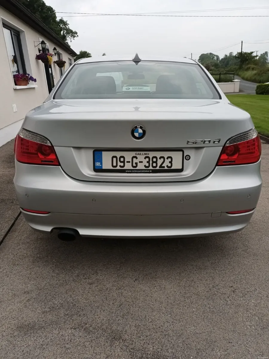 BMW 5-Series 2009 - Automatic - Image 3