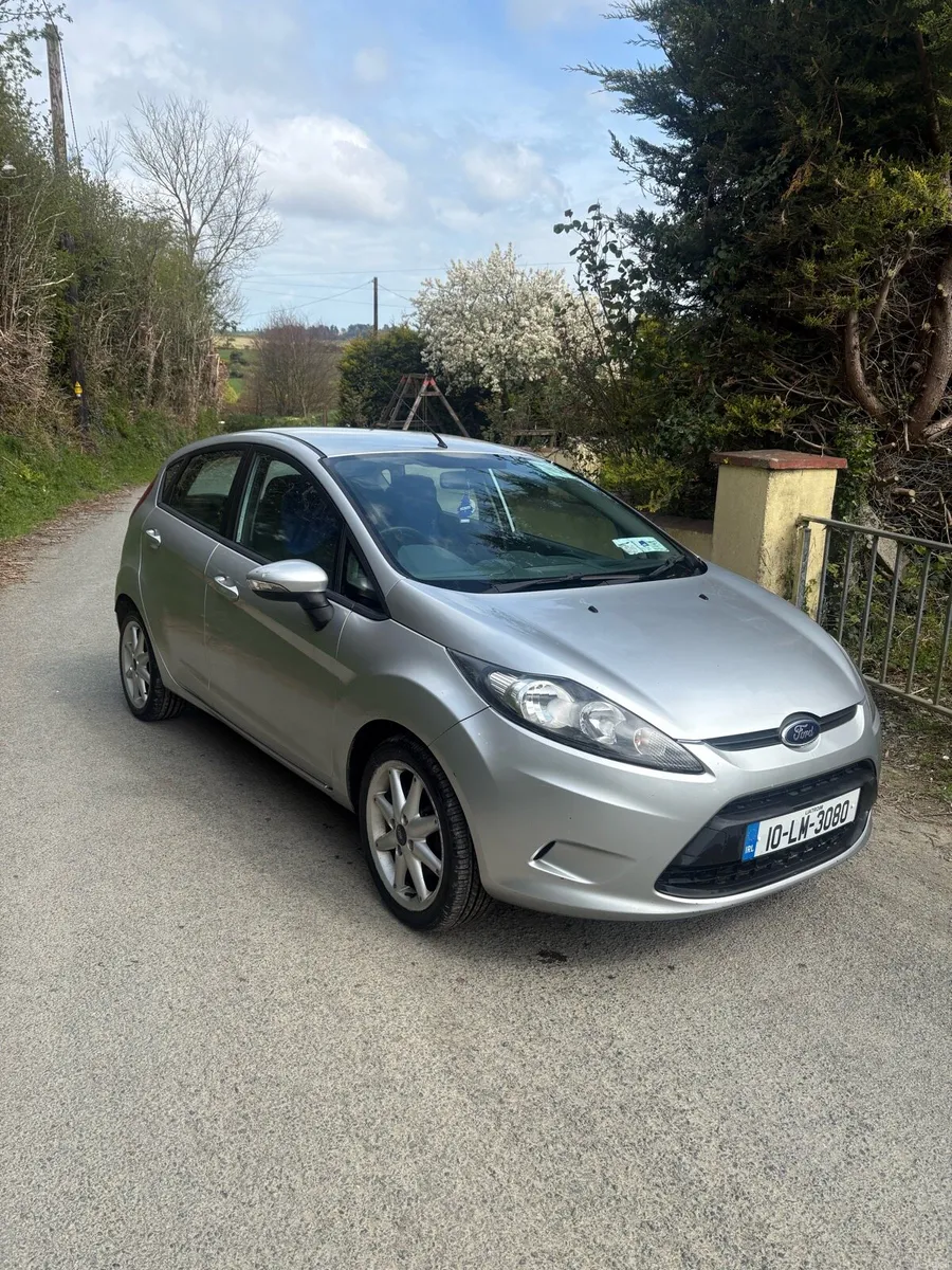 2010 ford fiesta - Image 2