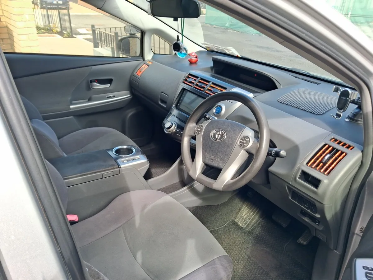 Toyota Prius 2013 - Image 3