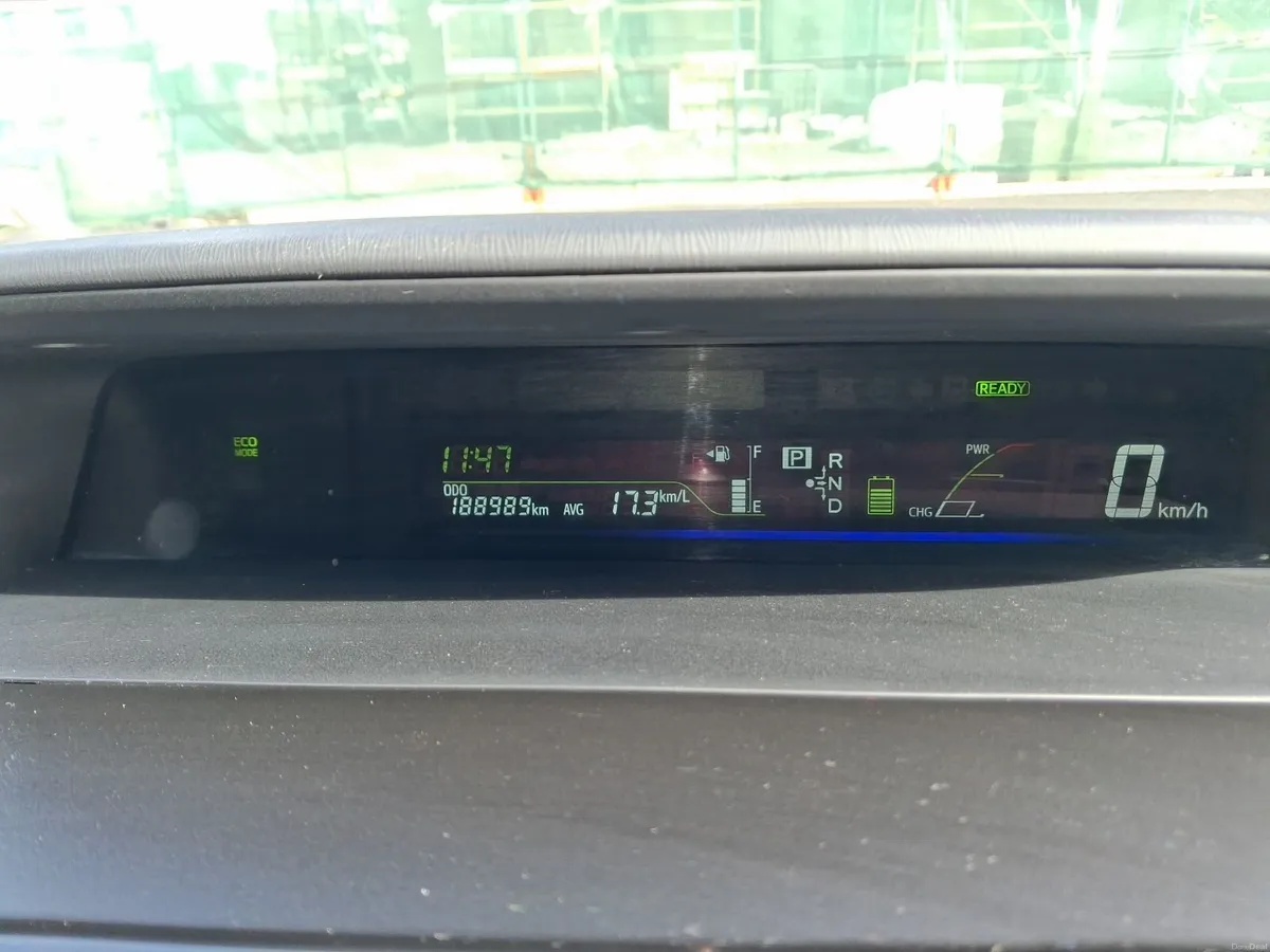 Toyota Prius 2013 - Image 4