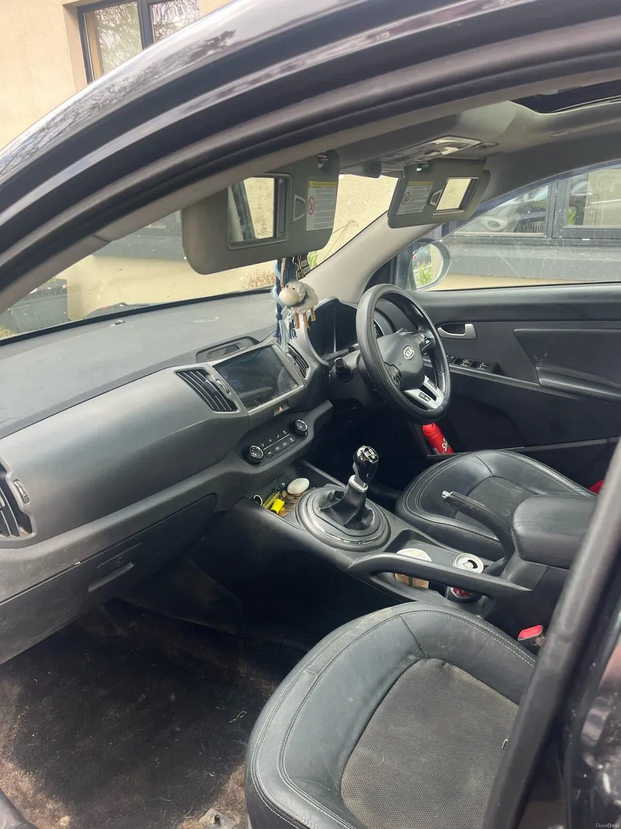 2012 Kia sportage - Image 3