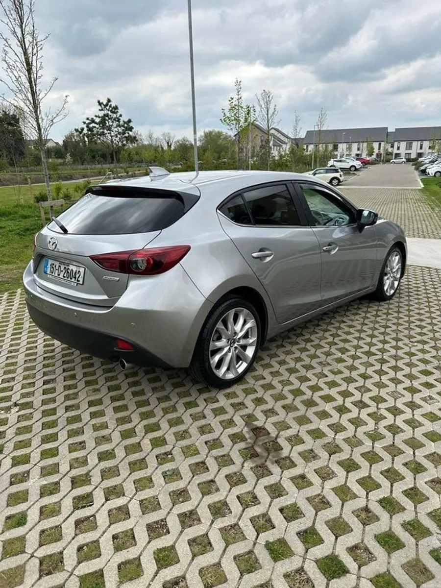 2015 Mazda Mazda3 - Image 3